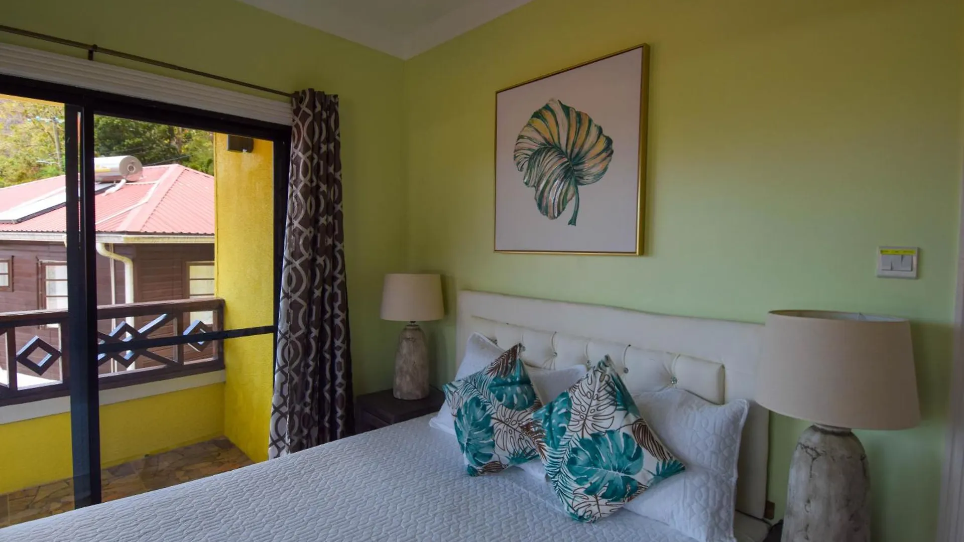 Sea Piton View Apartment- Location, Convenience, Modern Living Soufrière 3*,  Sainte-Lucie