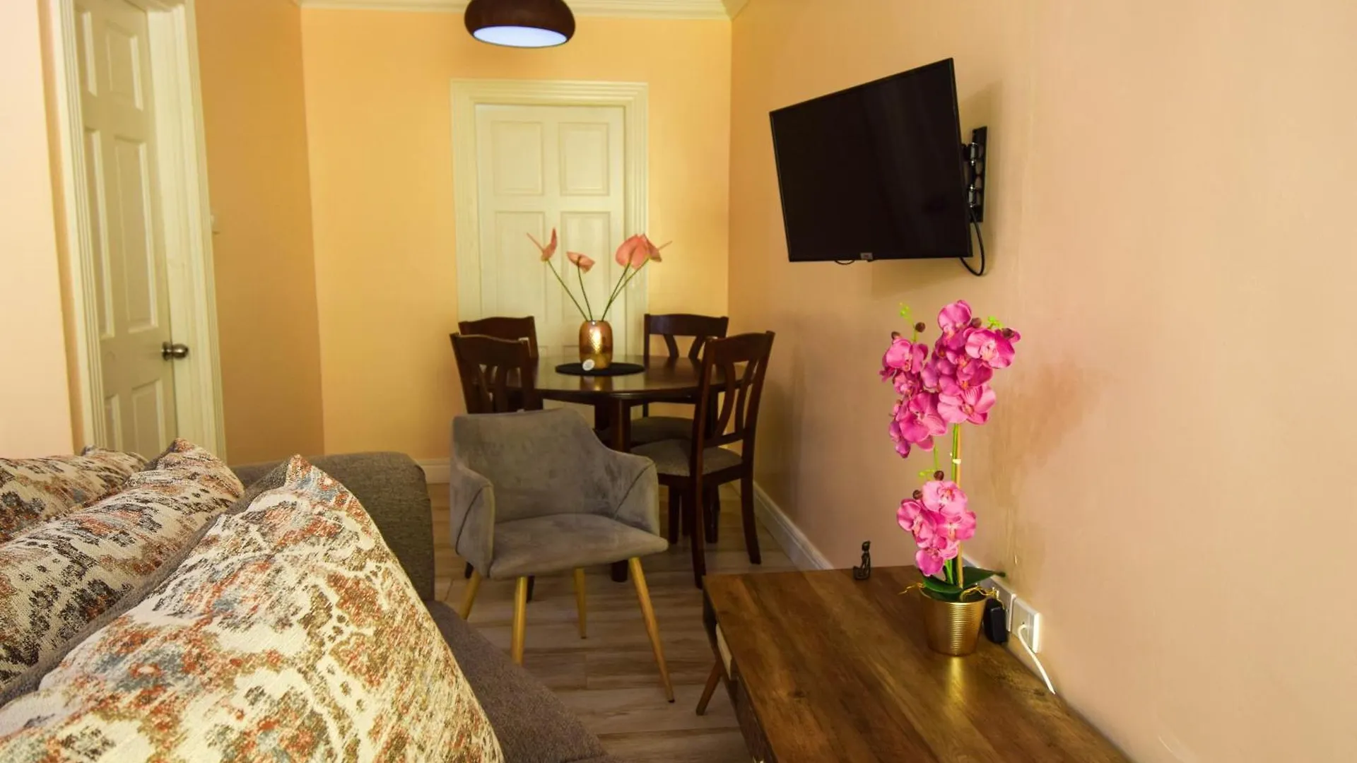 Sea Piton View Apartment- Location, Convenience, Modern Living Soufriere Aparthotel