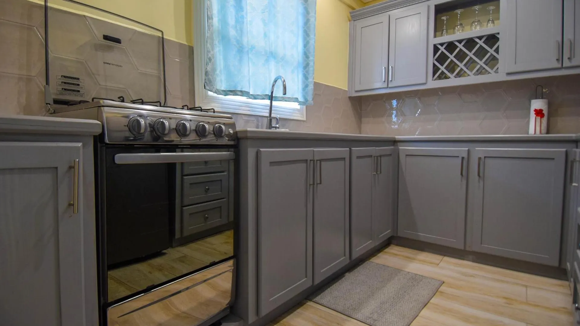 Sea Piton View Apartment- Location, Convenience, Modern Living Soufriere 3*,  Saint Lucia