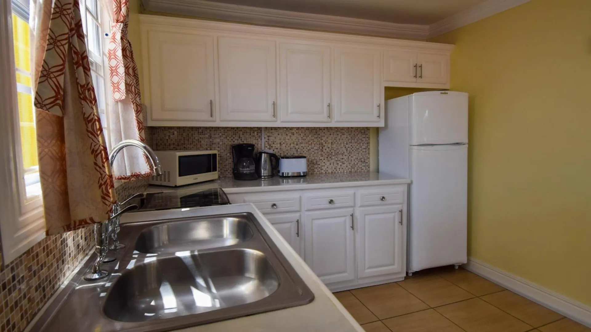 Sea Piton View Apartment- Location, Convenience, Modern Living Soufriere Aparthotel